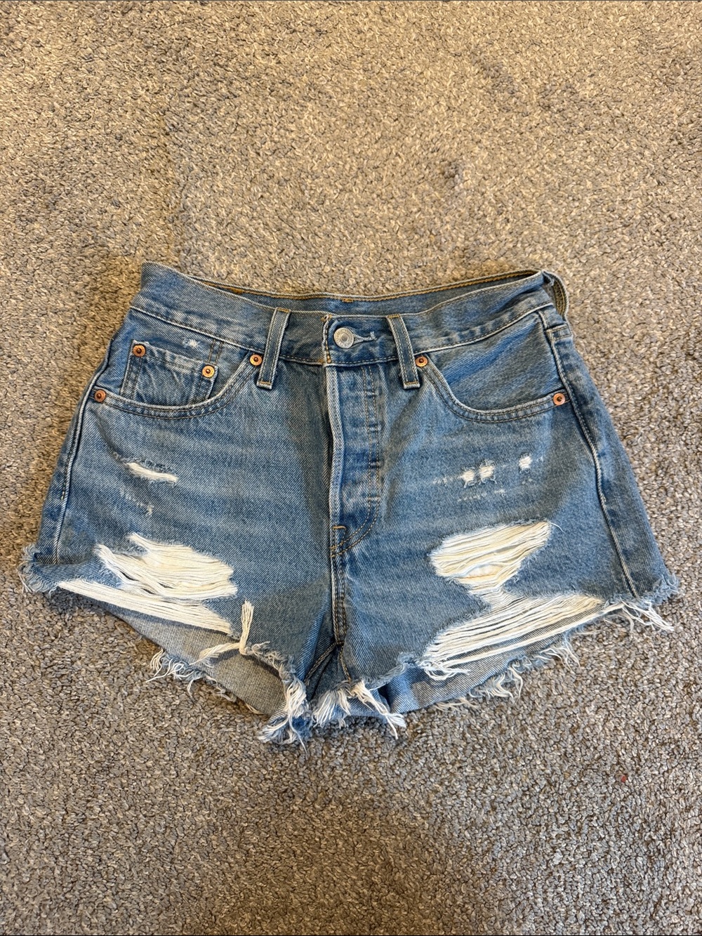 Levi’s High-Rise Distressed Denim Shorts - Blue